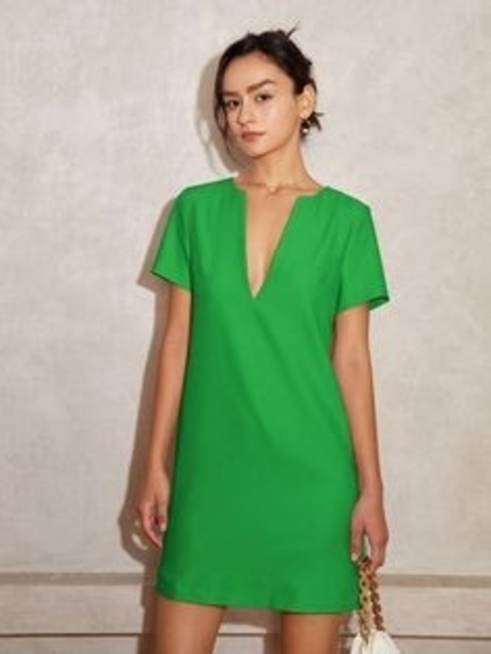 Amy Enjoy Life Size M Vivid Green Notch-Neck Mini Dress